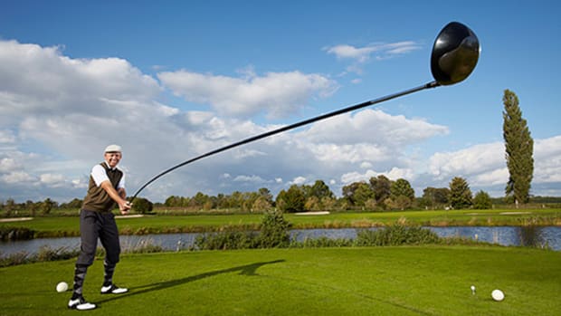 Check Out the World's Longest Usable Golf Club!